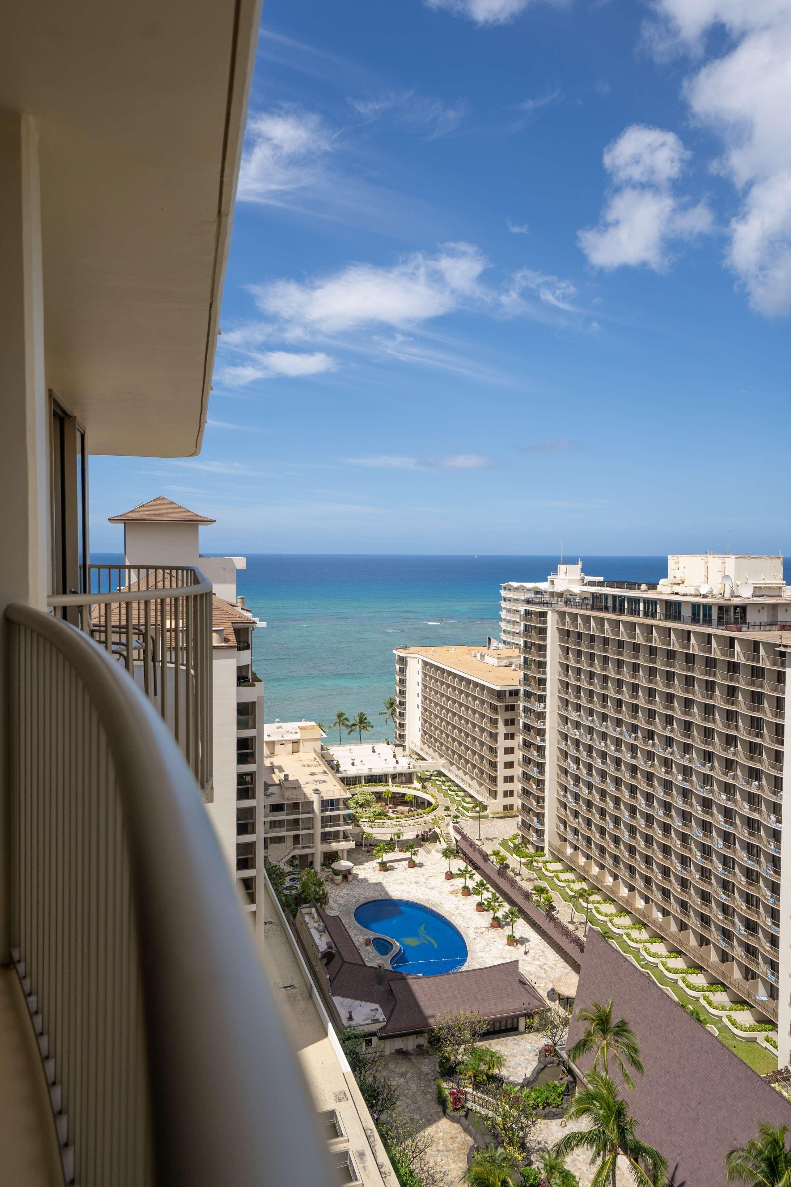 Embassy Suites By Hilton Waikiki Beach Walk Honolulu Exterior foto