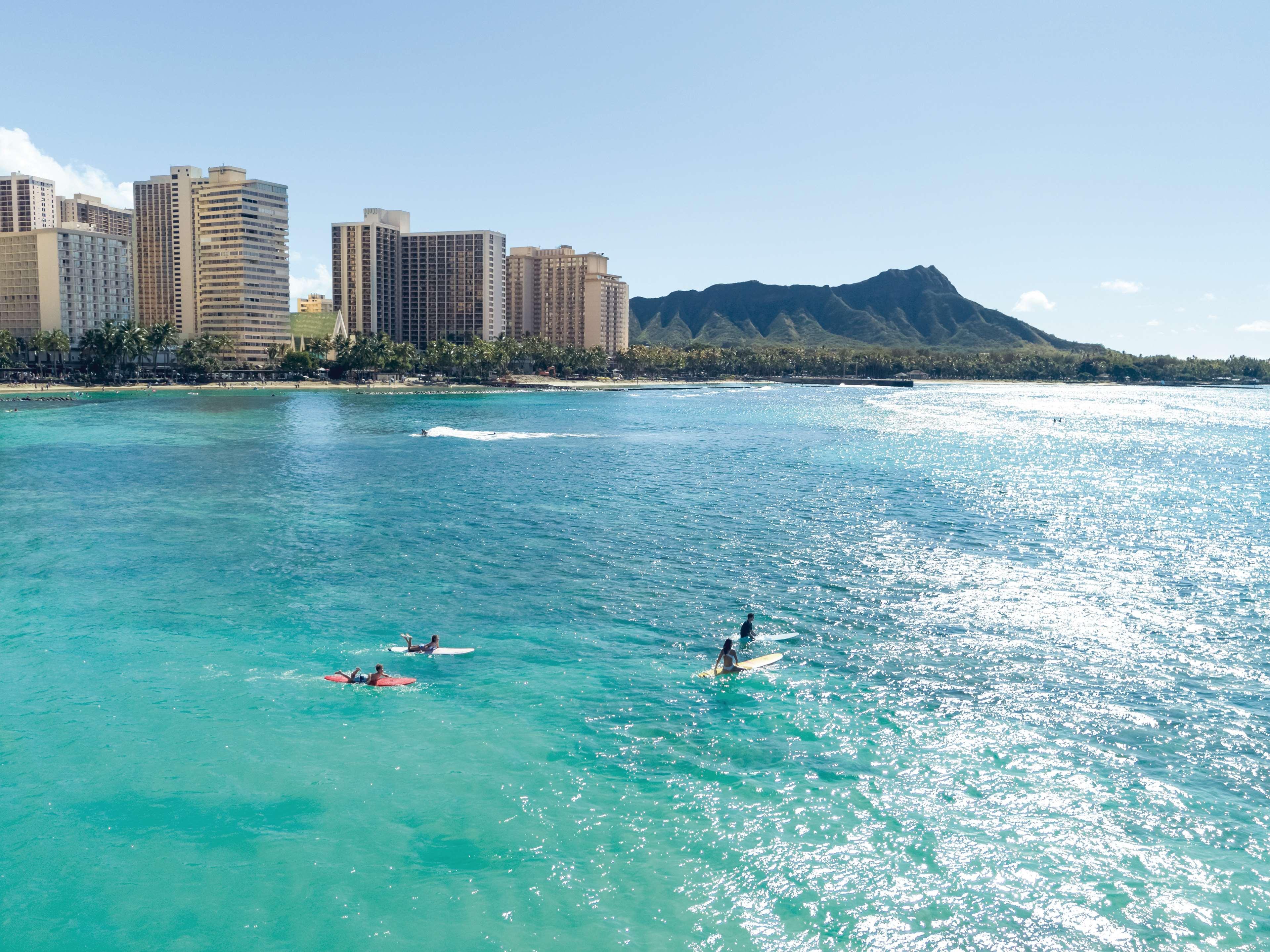 Embassy Suites By Hilton Waikiki Beach Walk Honolulu Exterior foto