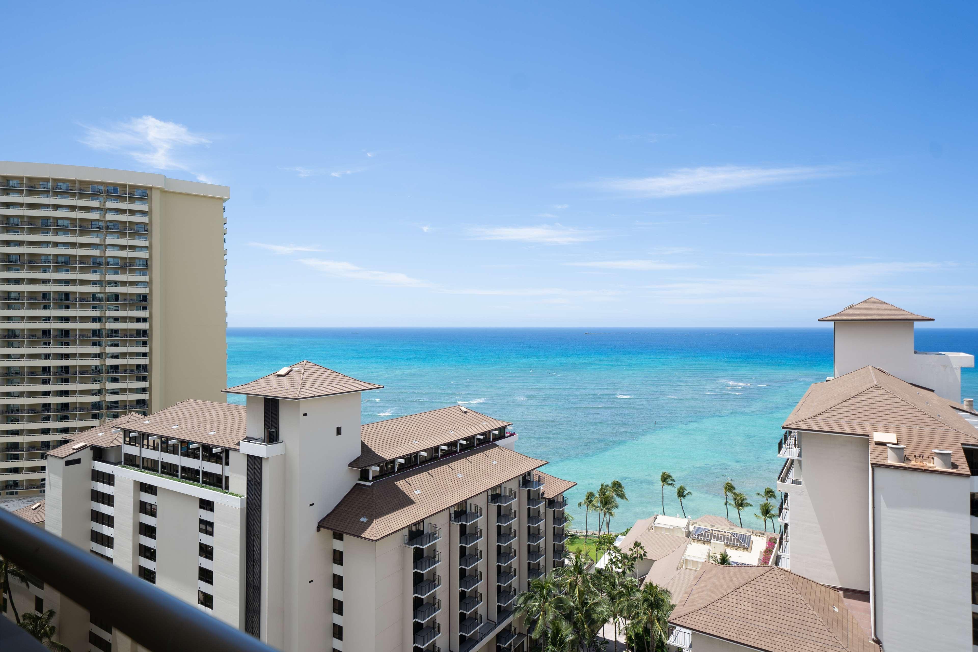 Embassy Suites By Hilton Waikiki Beach Walk Honolulu Exterior foto