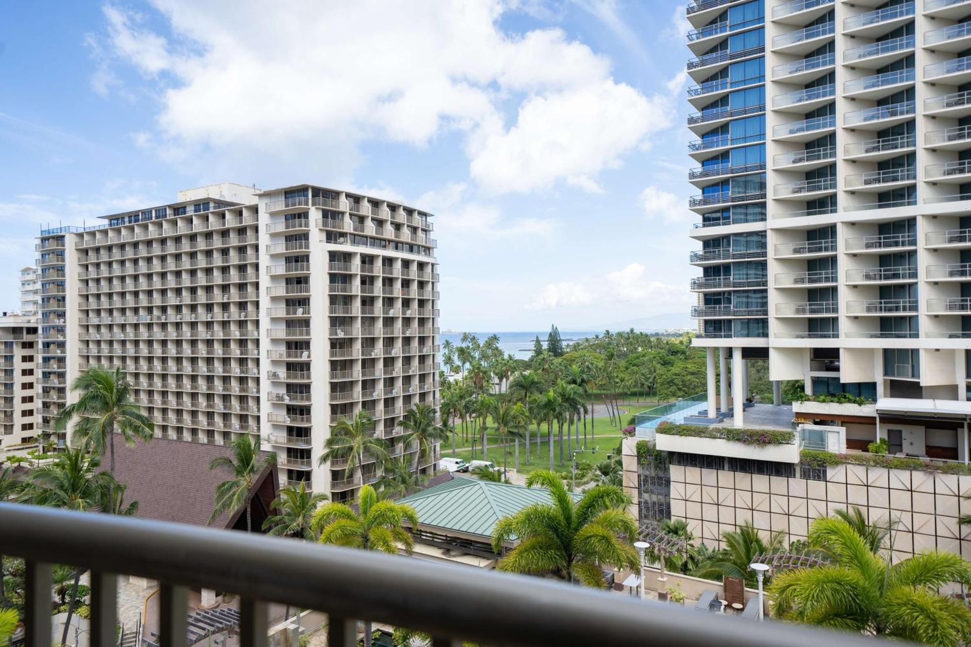 Embassy Suites By Hilton Waikiki Beach Walk Honolulu Exterior foto